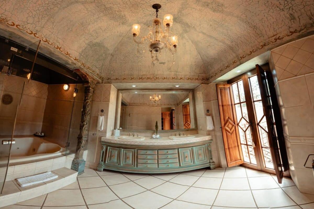 Sharazade - Boutique Stay Pool Magical Setting アンティグア・グアテマラ エクステリア 写真